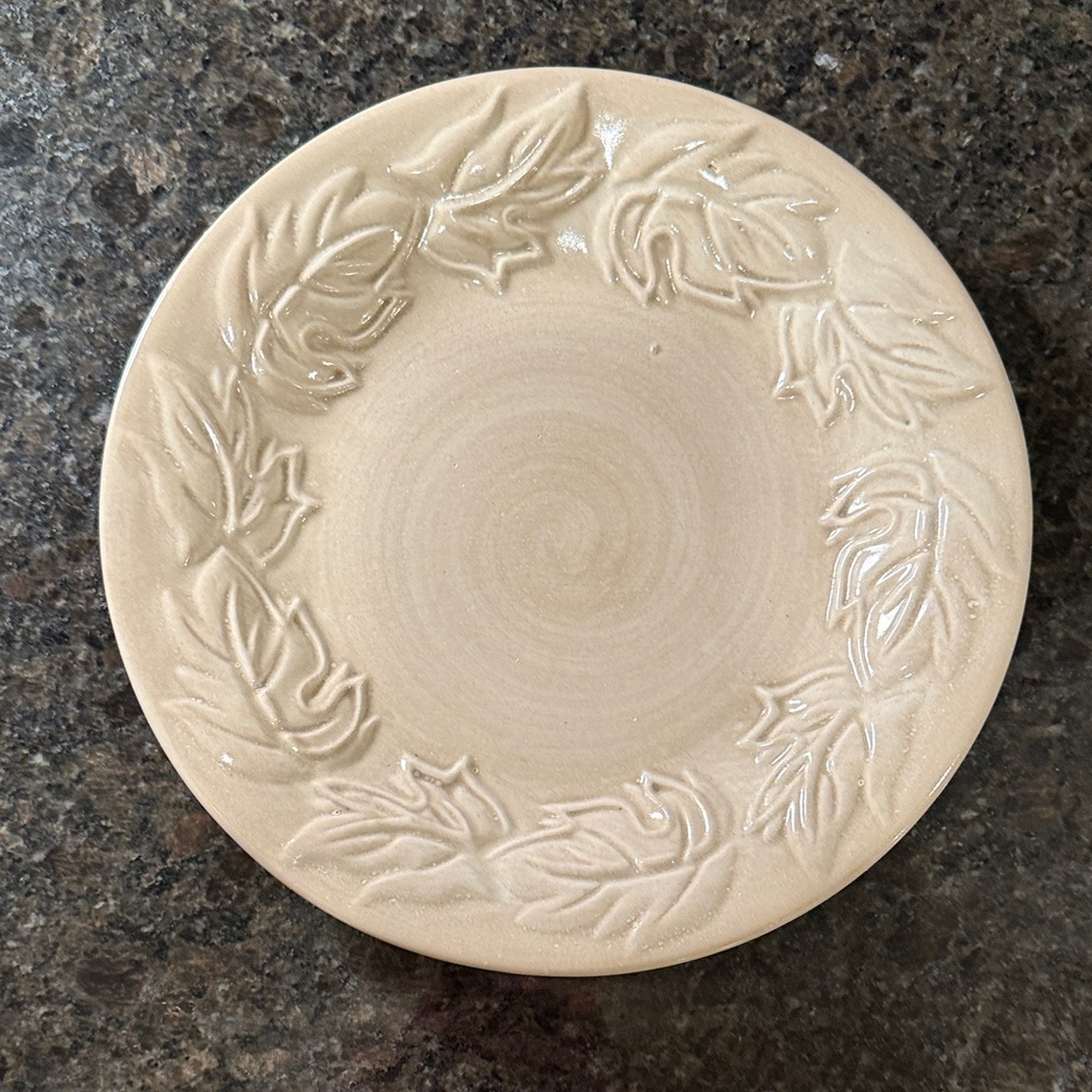Fioriware Elegant Cream Dinner Plate 9in plate